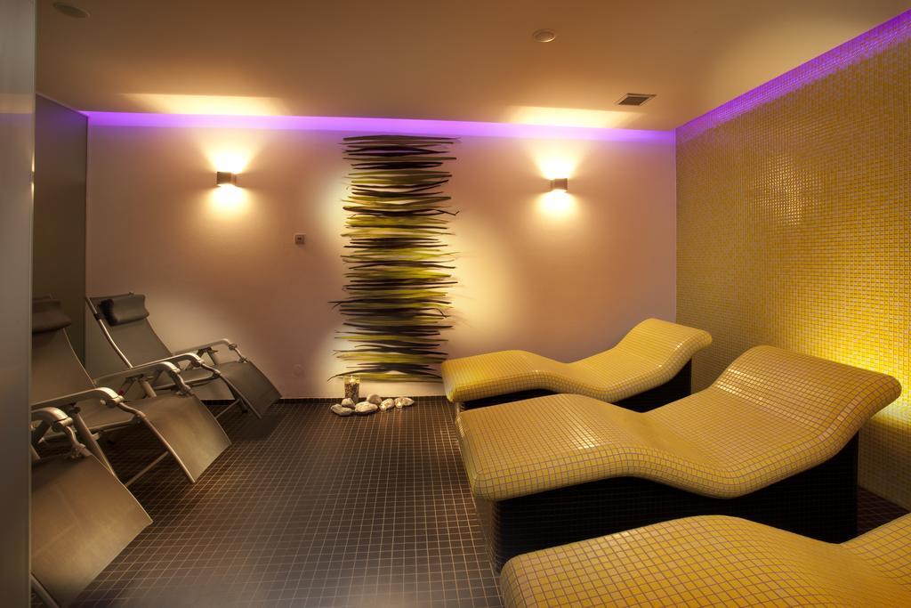 Hotel Kravi Hora Bořetice Extérieur photo